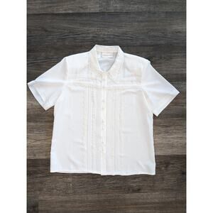 VTG Romantic Womens Size 6P Ivory Lace Collar Pleated Button Up Sheer Blouse